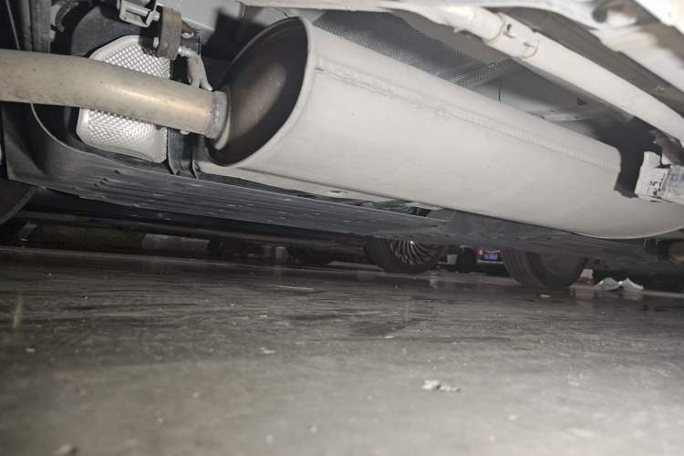 Used Buick Century 2023 2.0T Six-Seater Yinshi Edition Chassis Rear Right