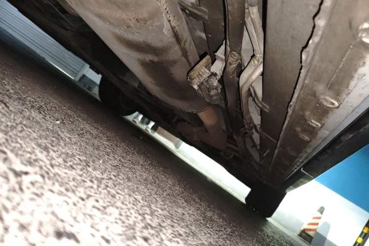 Used Buick Century 2023 2.0T Seven-Seater Yinshi Edition Chassis Rear Right