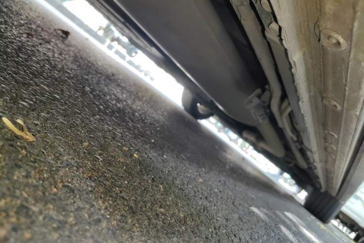 Used Buick Century 2023 2.0T Seven-Seater Yinshi Edition Chassis Rear Right