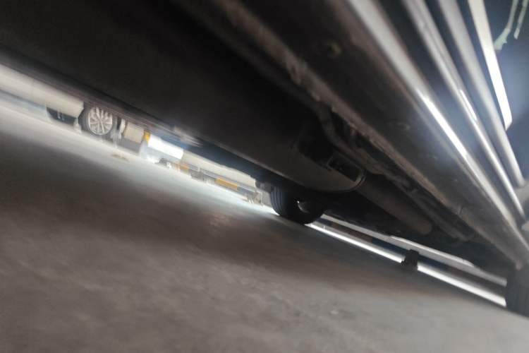 Used Buick Century 2023 2.0T Seven-Seater Yinshi Edition Chassis Rear Right
