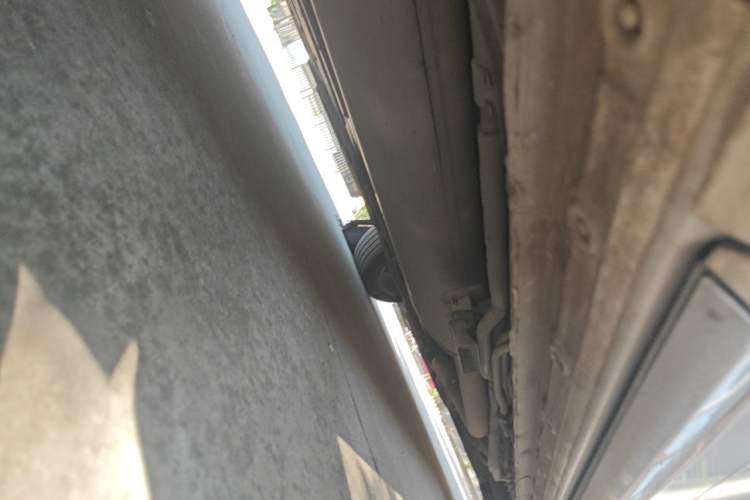 Used Buick Century 2023 2.0T Seven-Seater Yinshi Edition Chassis Rear Right