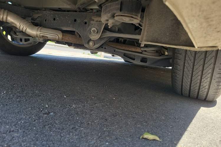 Used Buick Century 2023 2.0T Seven-Seater Deluxe Edition Chassis Rear Right