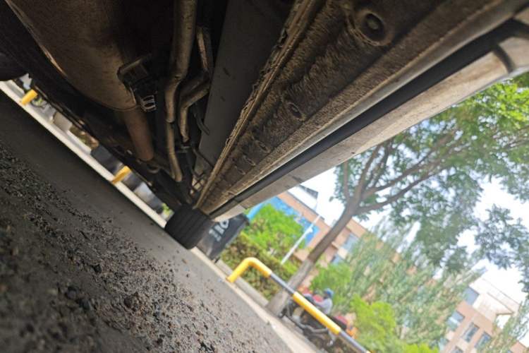 Used Buick Century 2023 2.0T Six-Seater Yinshi Edition Chassis Rear Right