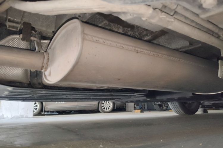 Used Buick Century 2023 2.0T Seven-Seater Yinshi Edition Chassis Rear Right