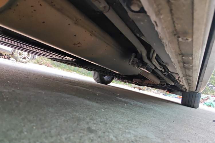 Used Buick Century 2023 2.0T Six-Seater Yinshi Edition Chassis Rear Right