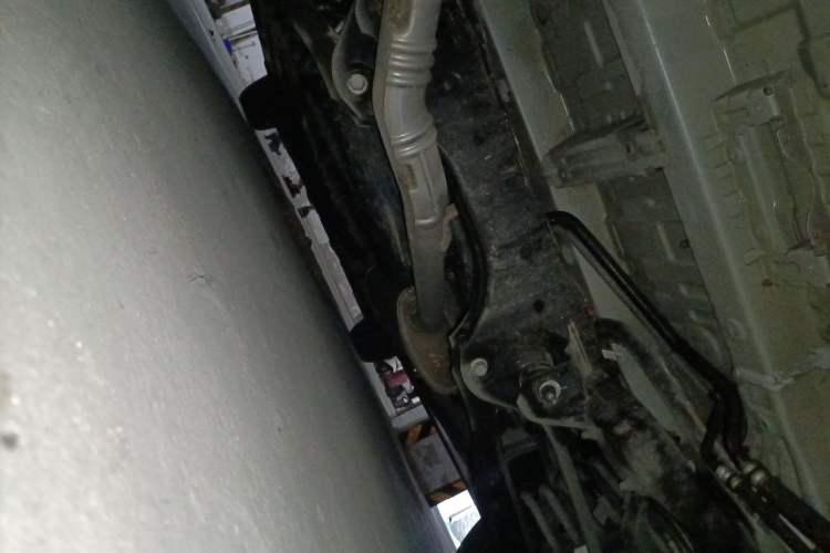 Used Buick Century 2023 2.0T Seven-Seater Yinshi Edition Chassis Rear
