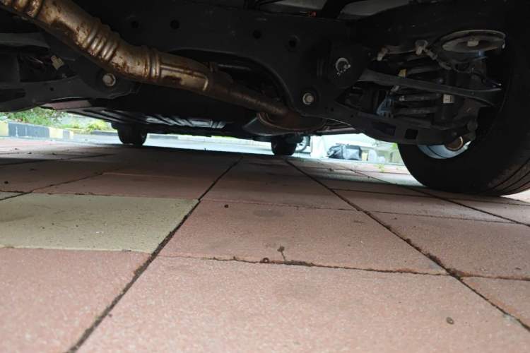 Used Buick Century 2023 2.0T Six-Seater Yinshi Edition Chassis Rear