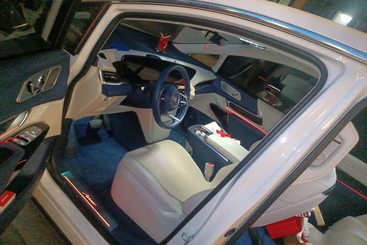 Used Buick Century 2023 2.0T Six-Seater Yinshi Edition Driver Seat