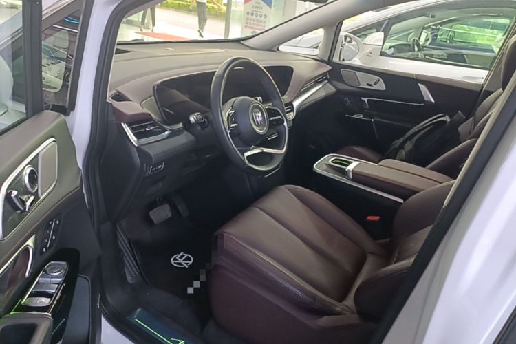 Used Buick Century 2023 2.0T Six-Seater Yinshi Edition Driver Seat