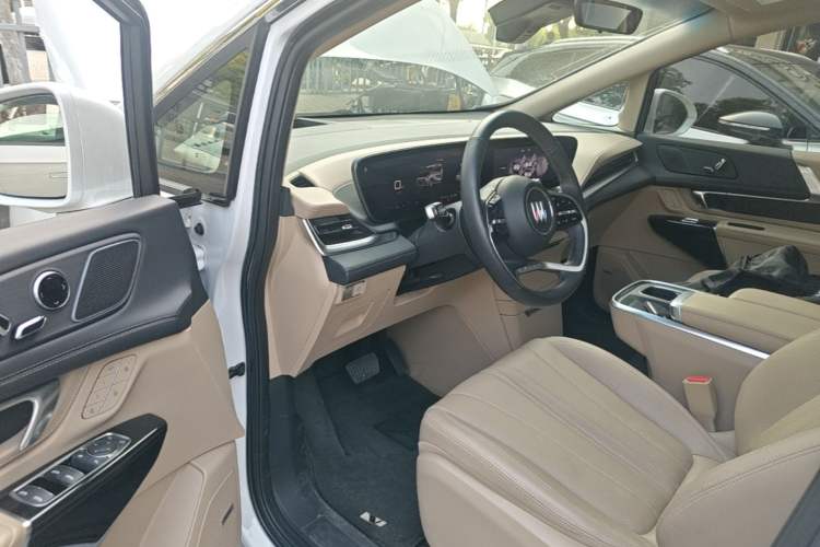 Used Buick Century 2023 2.0T Seven-Seater Deluxe Edition Driver Seat