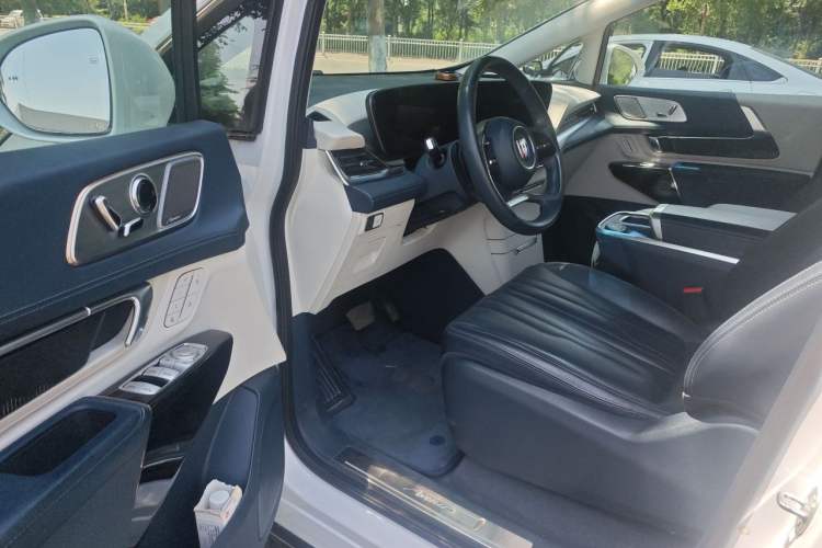 Used Buick Century 2023 2.0T Four-Seat Private Edition Driver Seat