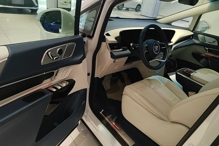 Used Buick Century 2023 2.0T Six-Seater Yinshi Edition Driver Seat