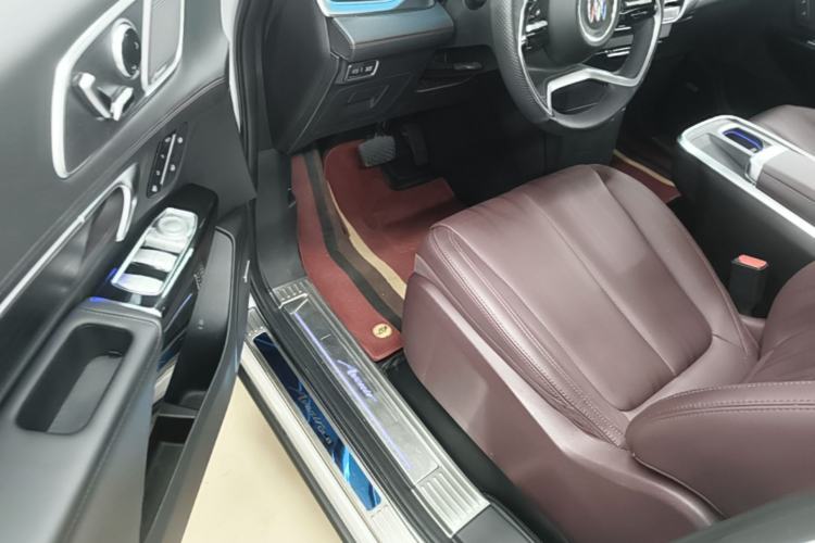 Used Buick Century 2023 2.0T Six-Seater Yinshi Edition Driver Seat
