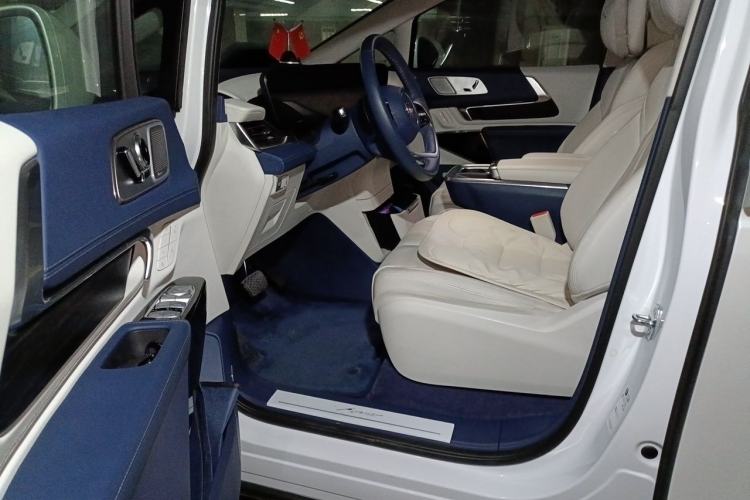 Used Buick Century 2023 2.0T Six-Seater Yinshi Edition Driver Seat