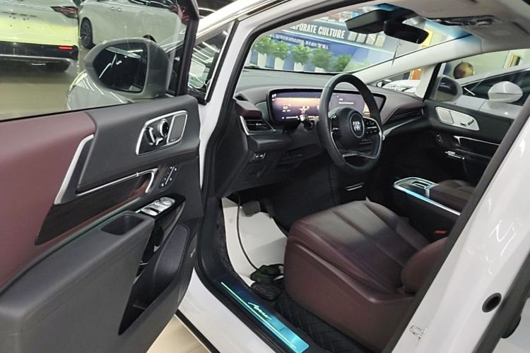 Used Buick Century 2023 2.0T Six-Seater Yinshi Edition Driver Seat