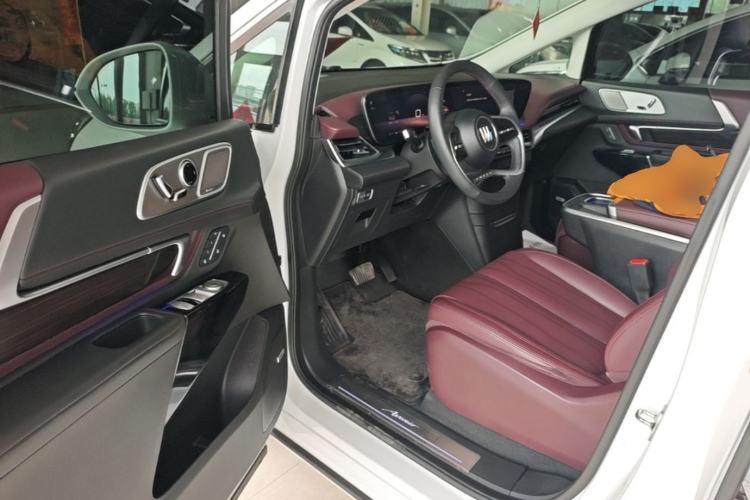 Used Buick Century 2023 2.0T Six-Seater Yinshi Edition Driver Seat