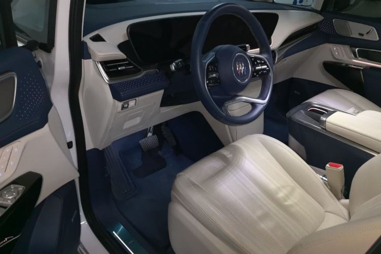Used Buick Century 2023 2.0T Six-Seater Yinshi Edition Driver Seat
