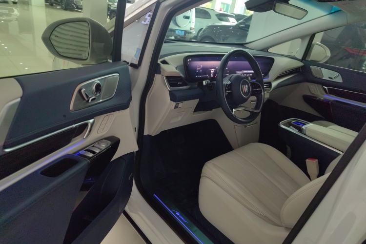 Used Buick Century 2023 2.0T Six-Seater Yinshi Edition Driver Seat