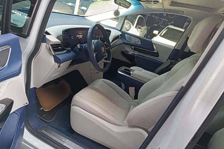 Used Buick Century 2023 2.0T Six-Seater Yinshi Edition Driver Seat
