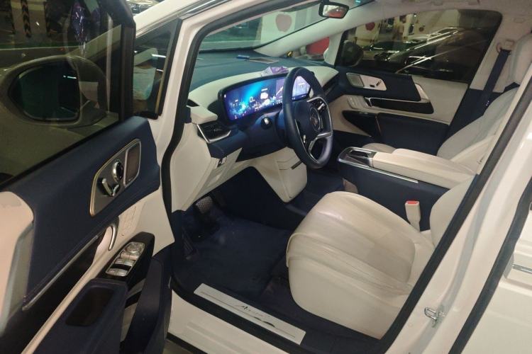 Used Buick Century 2023 2.0T Six-Seater Yinshi Edition Driver Seat
