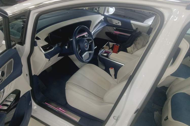 Used Buick Century 2023 2.0T Six-Seater Yinshi Edition Driver Seat