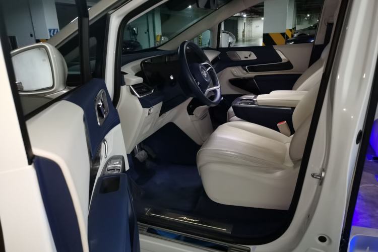 Used Buick Century 2023 2.0T Seven-Seater Yinshi Edition Driver Seat