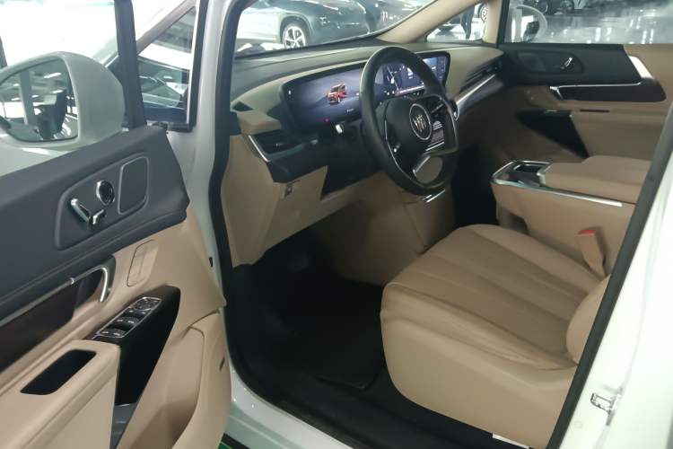 Used Buick Century 2023 2.0T Seven-Seater Deluxe Edition Driver Seat