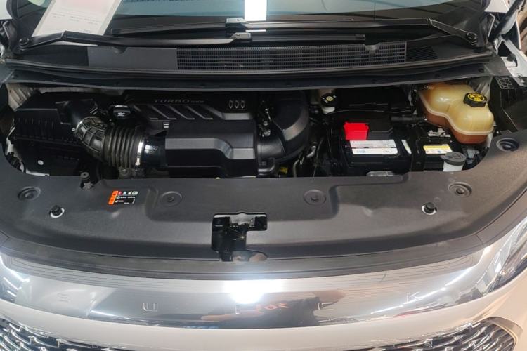 Used Buick Century 2023 2.0T Six-Seater Yinshi Edition Engine Bay