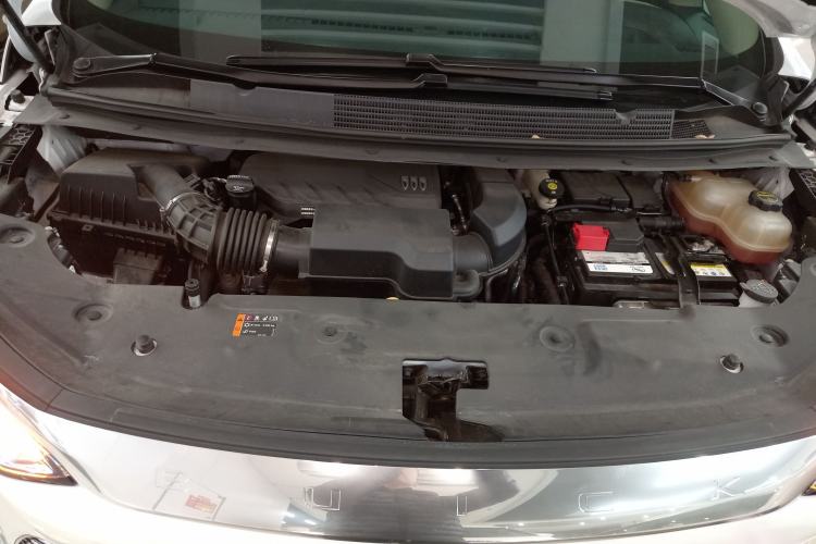 Used Buick Century 2023 2.0T Seven-Seater Deluxe Edition Engine Bay