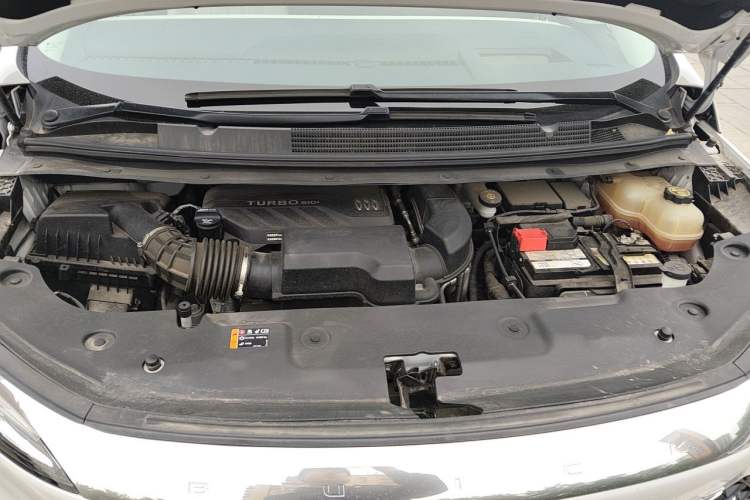 Used Buick Century 2023 2.0T Six-Seater Yinshi Edition Engine Bay
