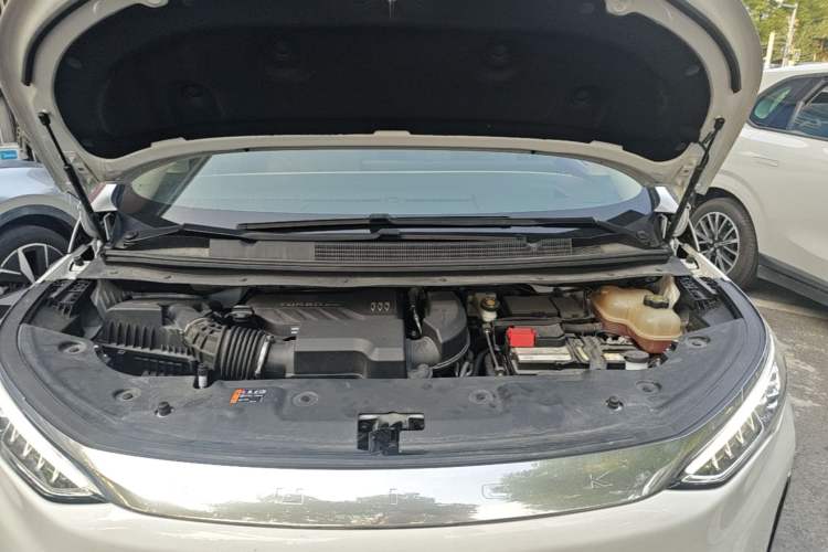 Used Buick Century 2023 2.0T Seven-Seater Deluxe Edition Engine Bay