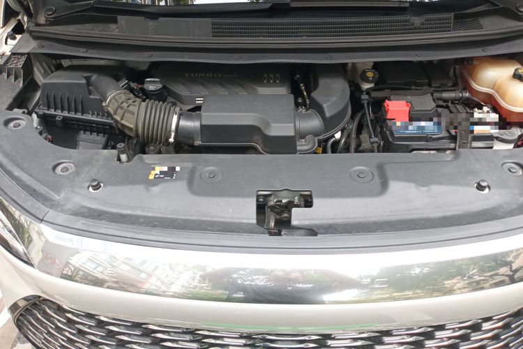 Used Buick Century 2023 2.0T Seven-Seater Yinshi Edition Engine Bay