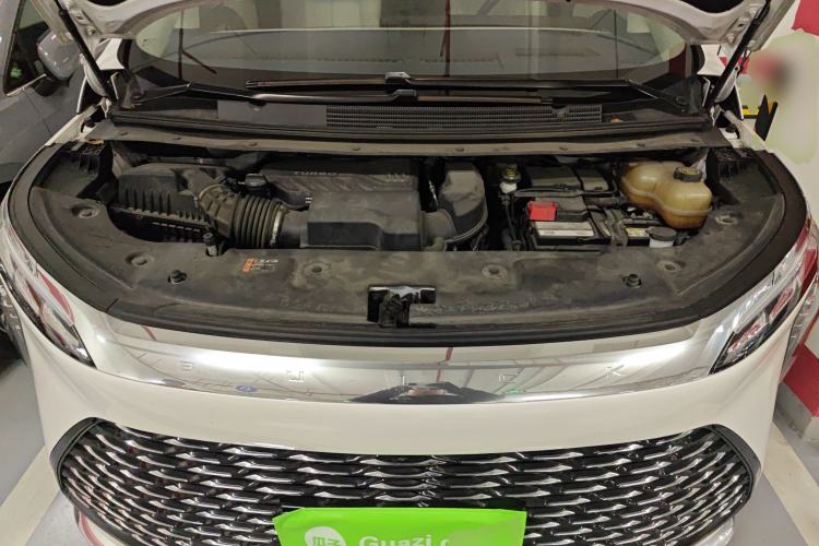 Used Buick Century 2023 2.0T Six-Seater Yinshi Edition Engine Bay