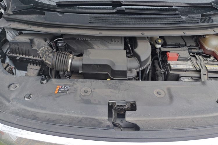 Used Buick Century 2023 2.0T Seven-Seater Yinshi Edition Engine Bay