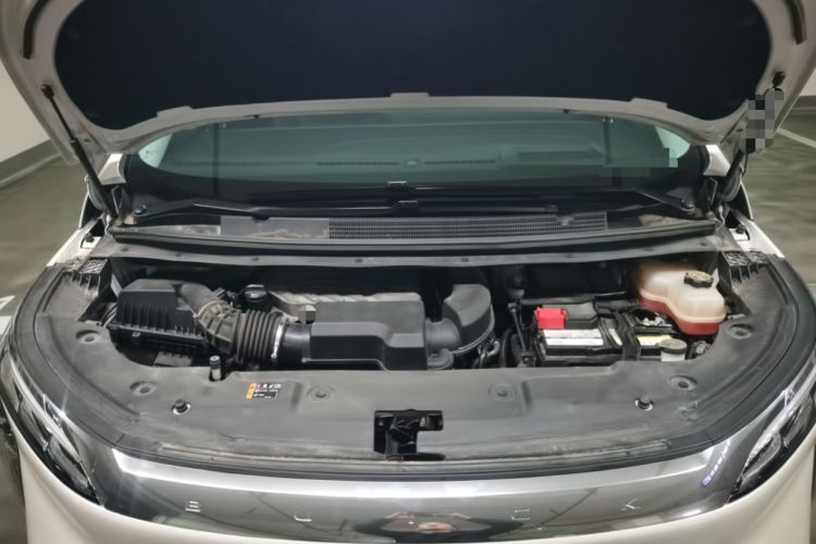 Used Buick Century 2023 2.0T Seven-Seater Yinshi Edition Engine Bay