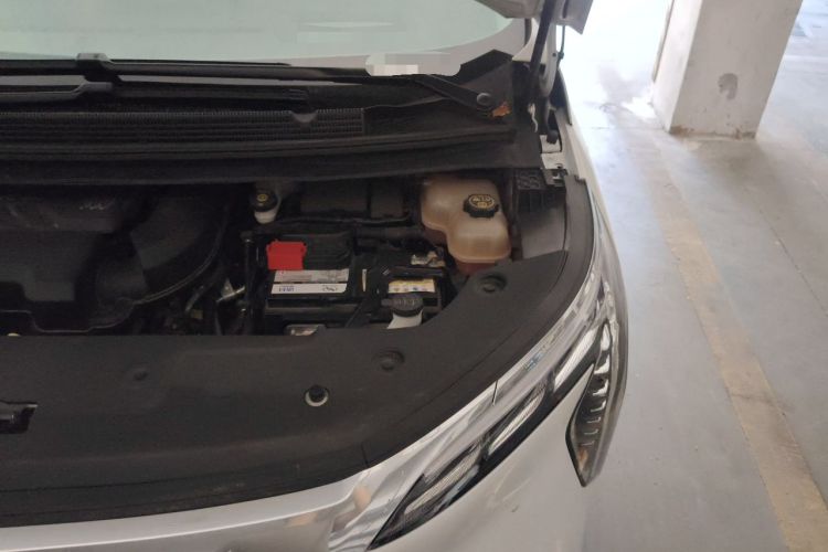 Used Buick Century 2023 2.0T Seven-Seater Yinshi Edition Engine Bay Left