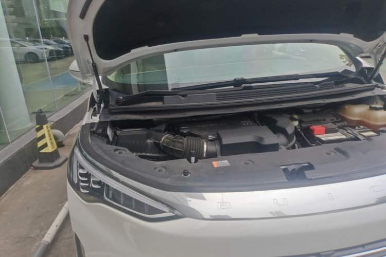 Used Buick Century 2023 2.0T Seven-Seater Deluxe Edition Engine Bay Right