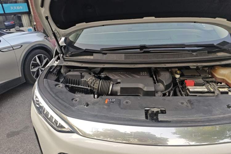 Used Buick Century 2023 2.0T Seven-Seater Deluxe Edition Engine Bay Right