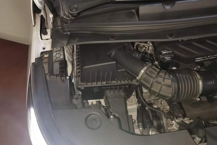 Used Buick Century 2023 2.0T Seven-Seater Deluxe Edition Engine Bay Right