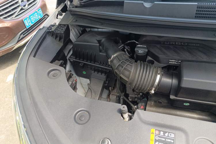 Used Buick Century 2023 2.0T Four-Seat Private Edition Engine Bay Right