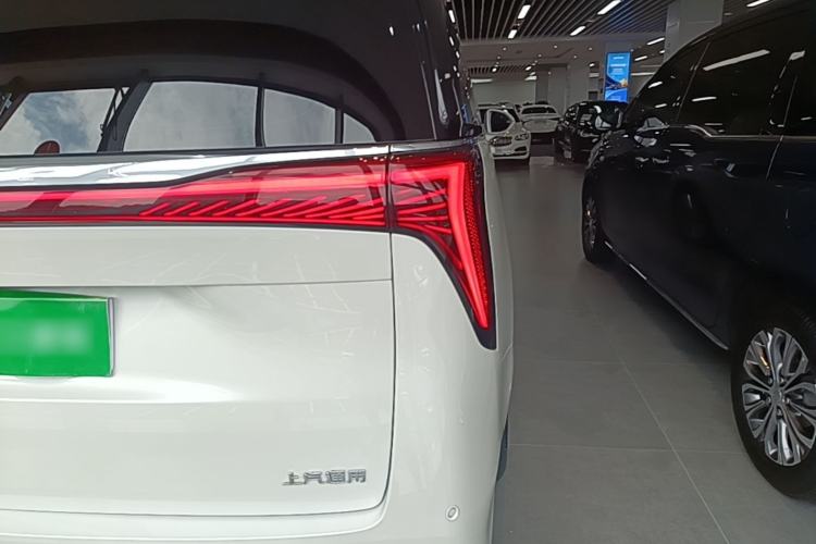 Used Buick Century 2023 2.0T Six-Seater Yinshi Edition Exterior 3