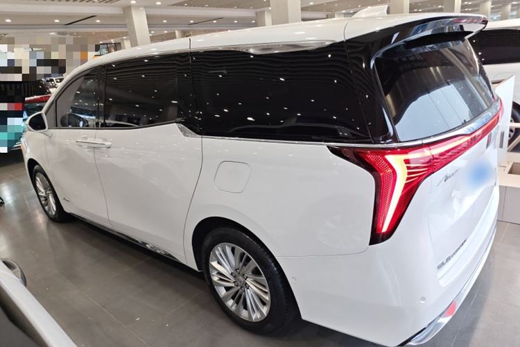 Used Buick Century 2023 2.0T Six-Seater Yinshi Edition Exterior 3