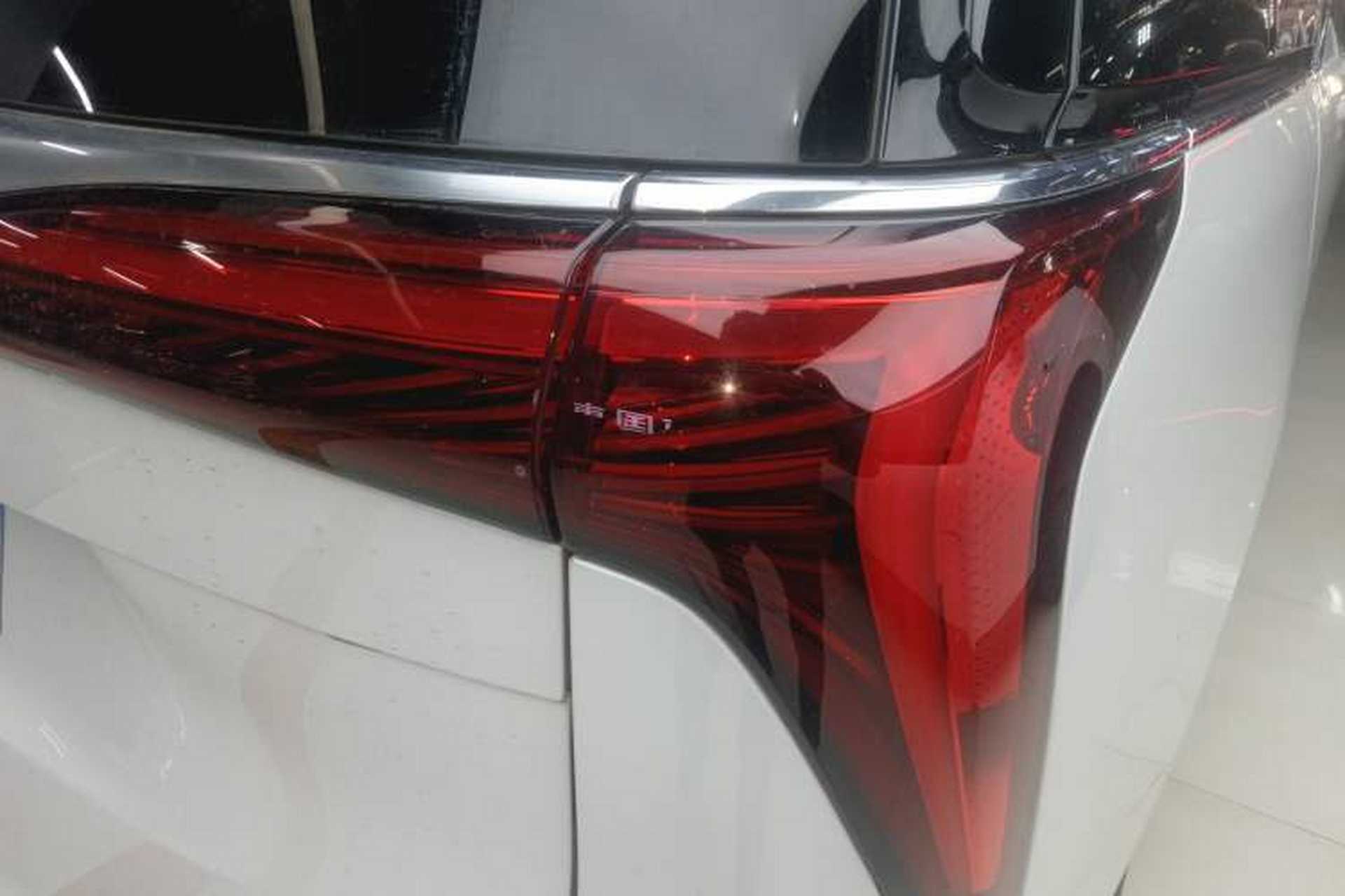 Used Buick Century 2023 2.0T Six-Seater Yinshi Edition Exterior 3