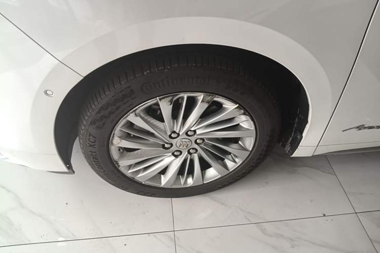 Used Buick Century 2023 2.0T Six-Seater Yinshi Edition Exterior 4