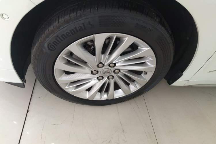 Used Buick Century 2023 2.0T Six-Seater Yinshi Edition Exterior 4