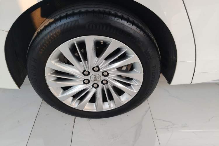 Used Buick Century 2023 2.0T Six-Seater Yinshi Edition Exterior 5