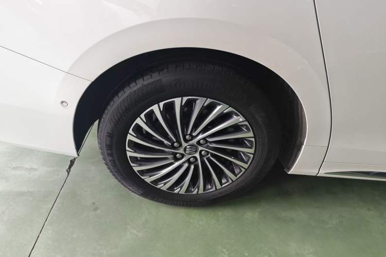 Used Buick Century 2023 2.0T Seven-Seater Deluxe Edition Exterior 5