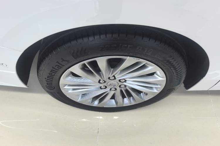 Used Buick Century 2023 2.0T Six-Seater Yinshi Edition Exterior 5