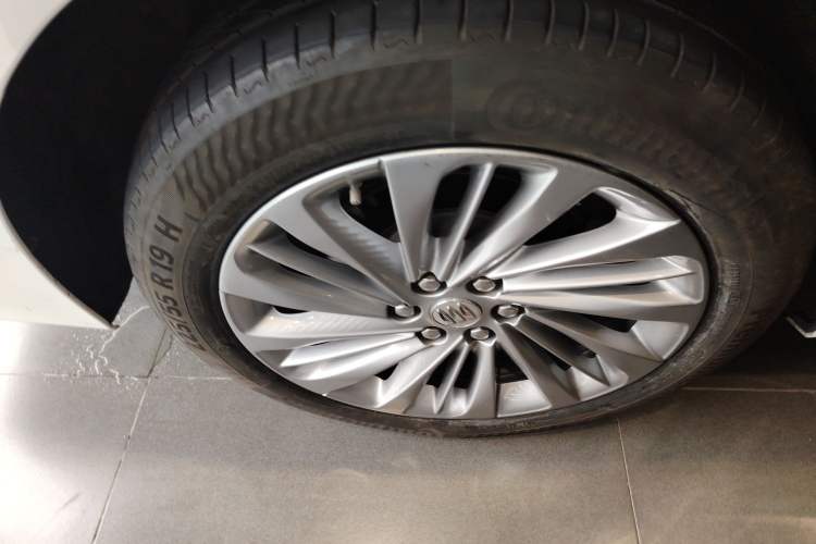 Used Buick Century 2023 2.0T Six-Seater Yinshi Edition Exterior 8