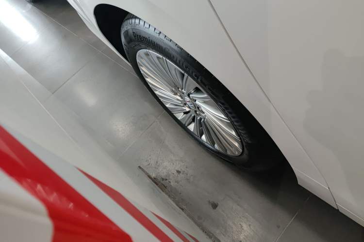 Used Buick Century 2023 2.0T Four-Seat Private Edition Exterior 8